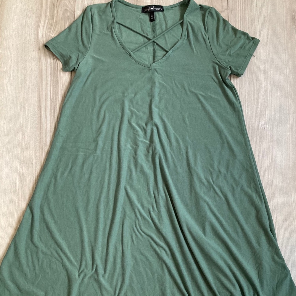 🌷5/$20🌷 Crossed T-Shirt Dress